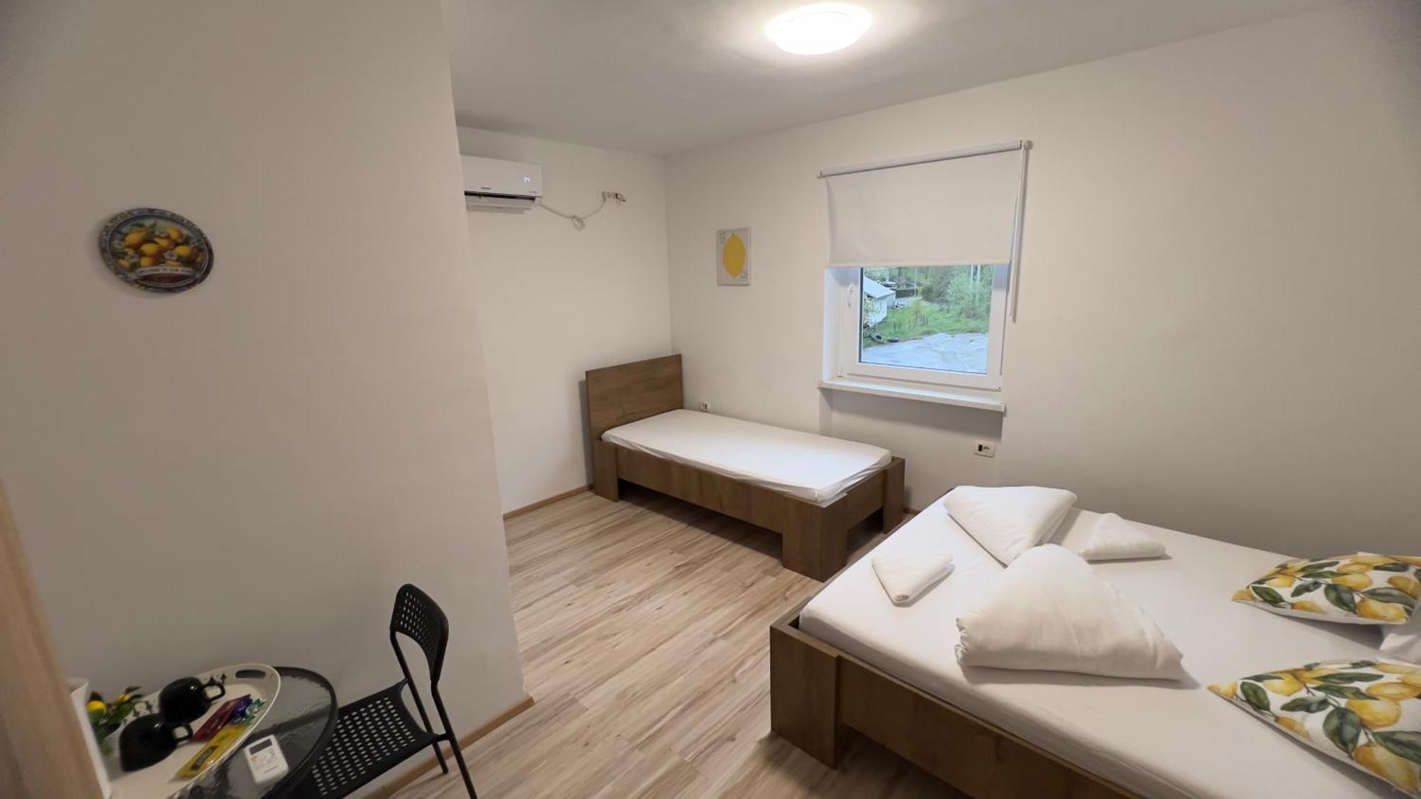 Lemonwood House 호텔 포스토이나 외부 사진