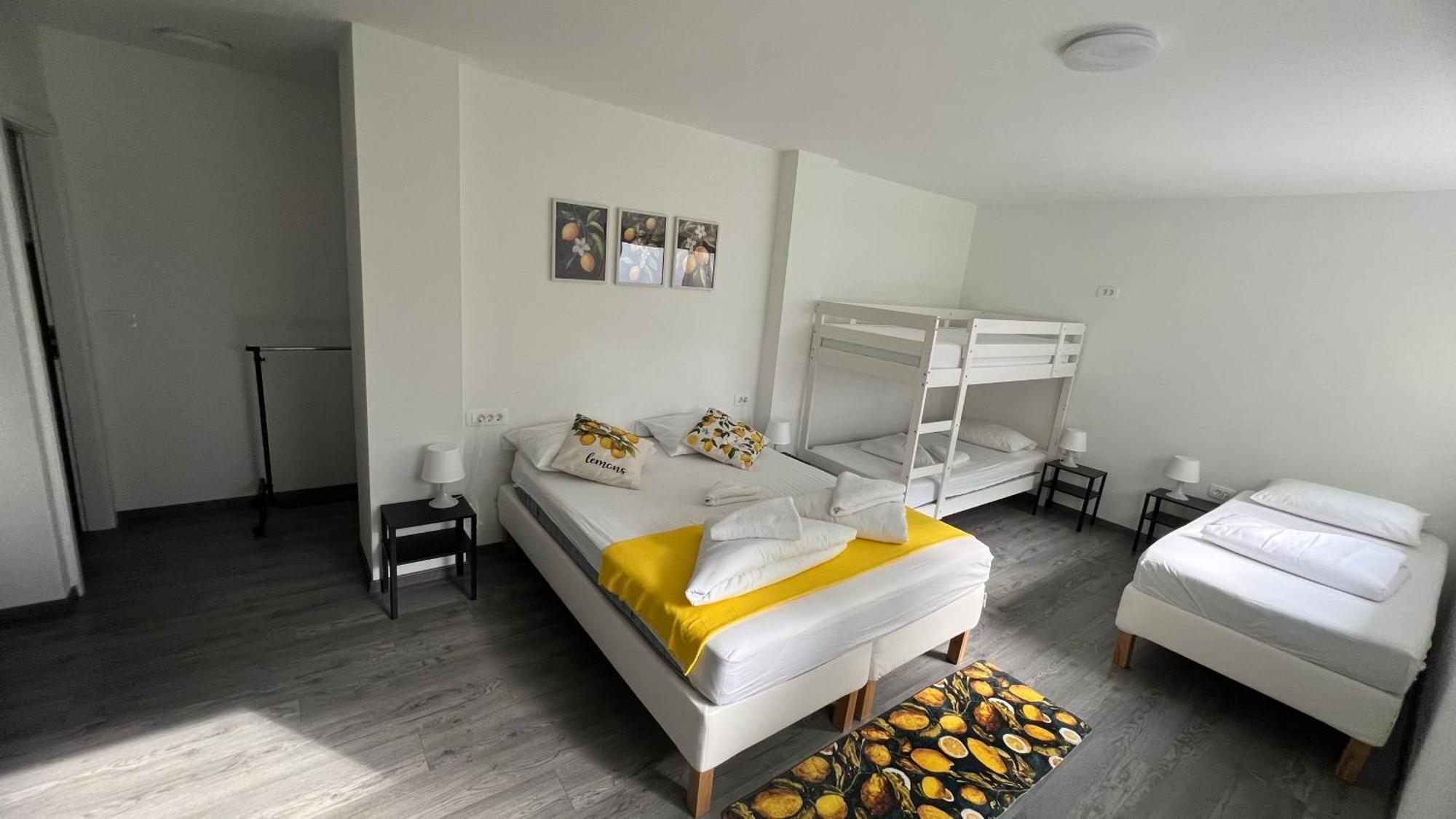 Lemonwood House 호텔 포스토이나 외부 사진
