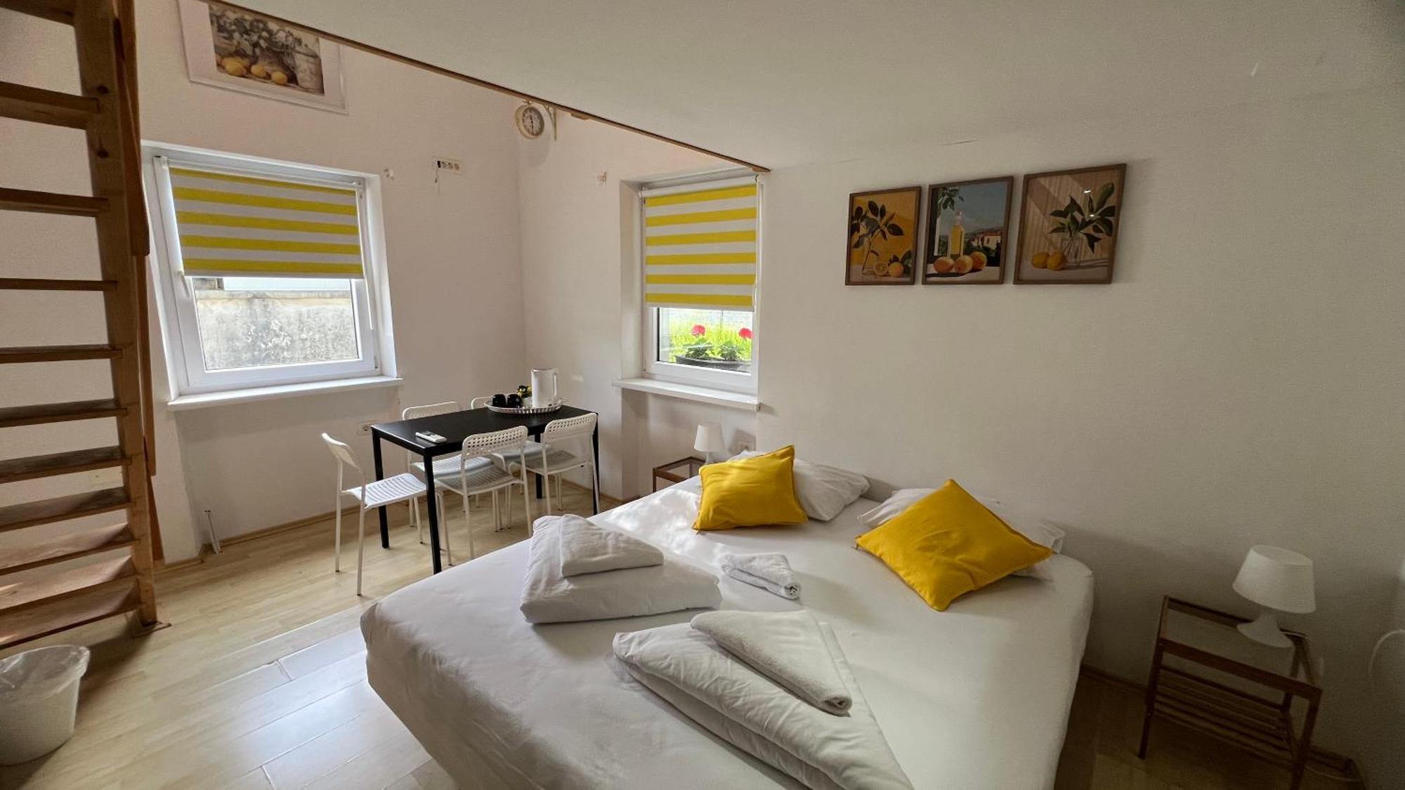 Lemonwood House 호텔 포스토이나 외부 사진