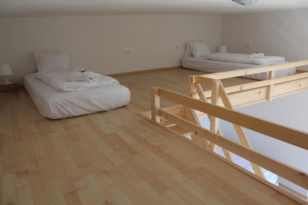 Lemonwood House 호텔 포스토이나 외부 사진
